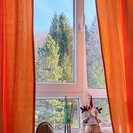 Paunovi Cardaci Sa Garaznim Mestom *