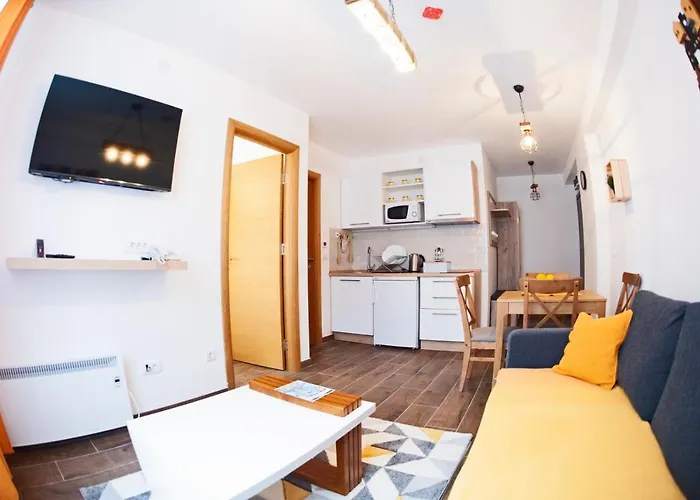 Paunovi Cardaci Sa Garaznim Mestom Apartament