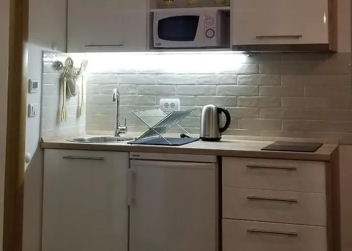 Paunovi Cardaci Sa Garaznim Mestom Apartament